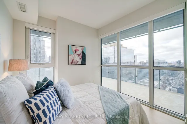 Additional property image - 7 Grenville St Unit 3211