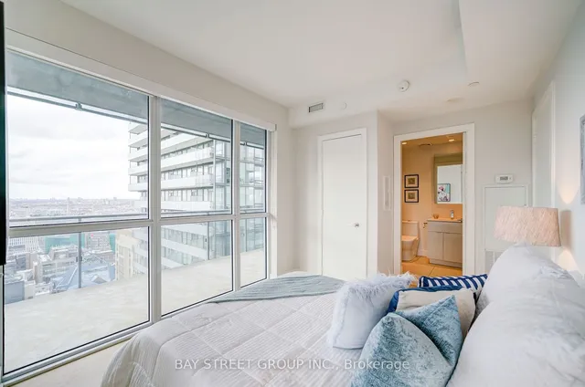 Additional property image - 7 Grenville St Unit 3211