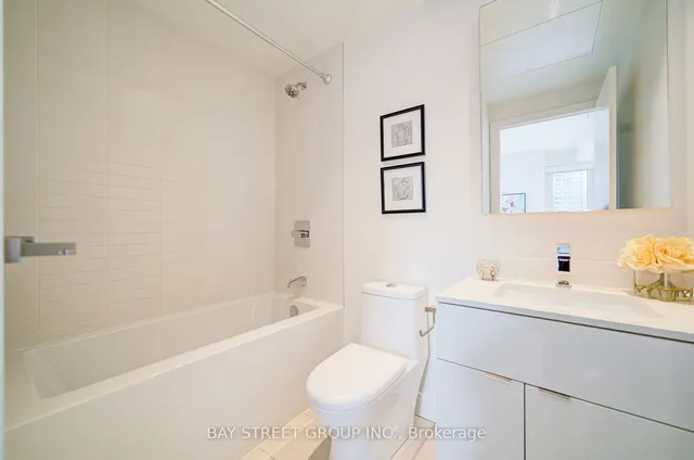 Additional property image - 7 Grenville St Unit 3211