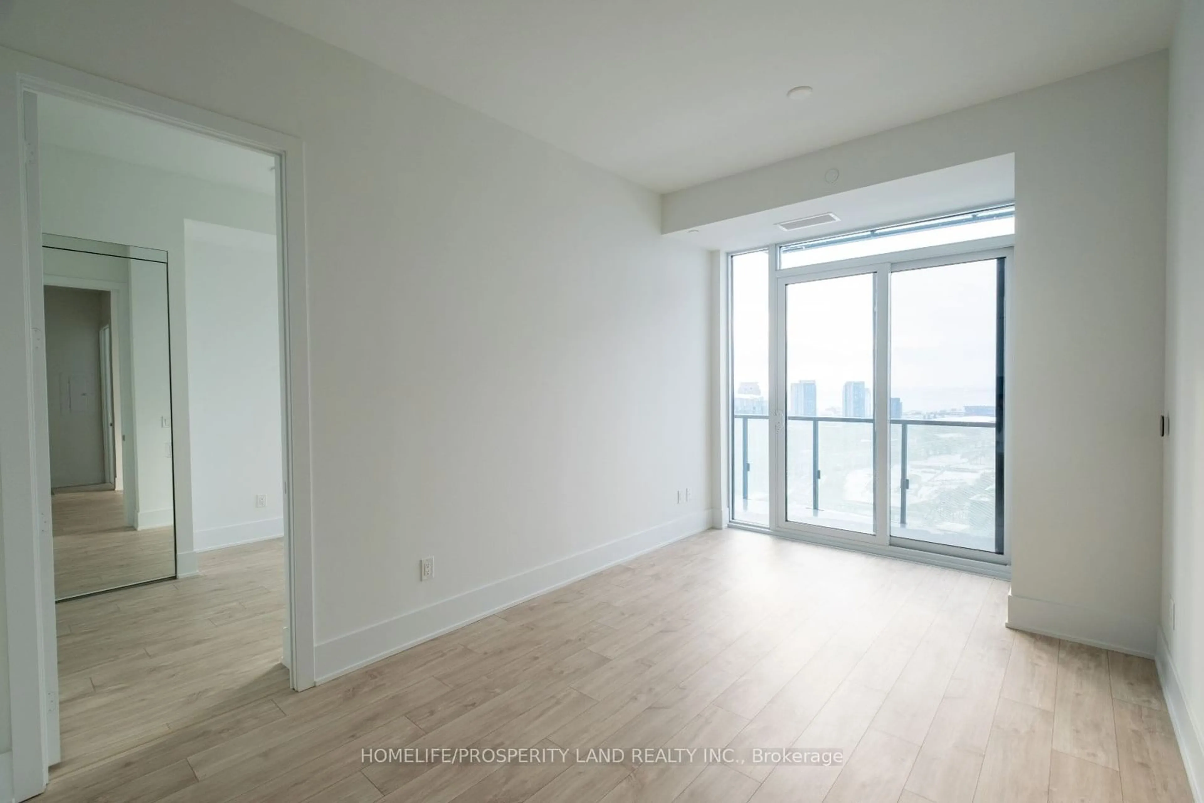 A pic of a room for 470 Front St #2801, Toronto Ontario M5V 0V6