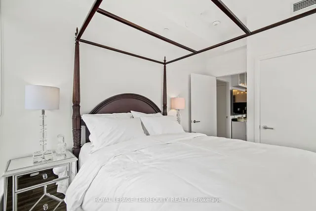 Additional property image - 75 Canterbury Pl Unit 1702