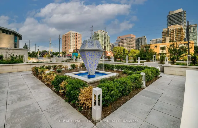 Additional property image - 75 Canterbury Pl Unit 1702