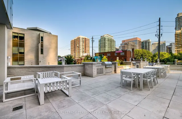 Additional property image - 75 Canterbury Pl Unit 1702