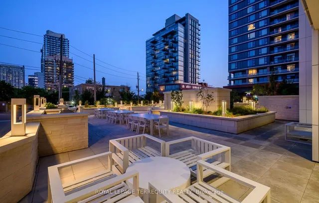 Additional property image - 75 Canterbury Pl Unit 1702