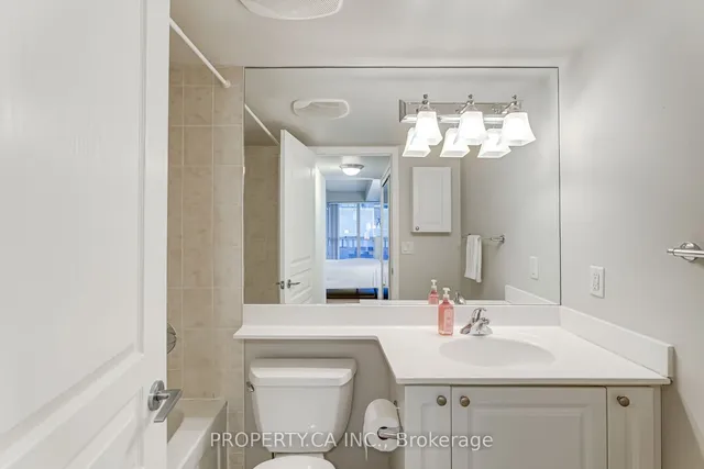 Additional property image - 18 Yonge St Unit 1501