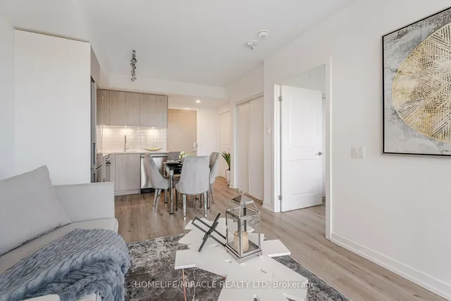 Additional property image - 395 Bloor St Unit 2110