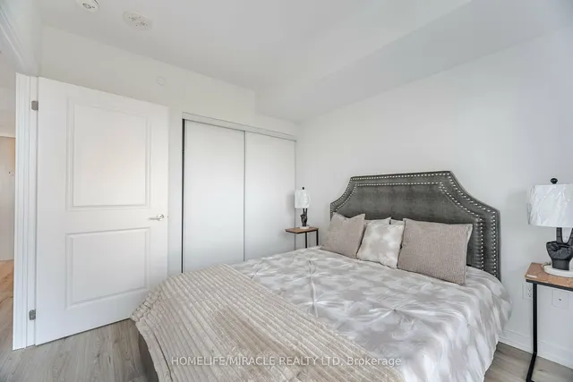 Additional property image - 395 Bloor St Unit 2110