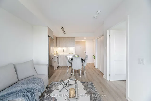 Additional property image - 395 Bloor St Unit 2110