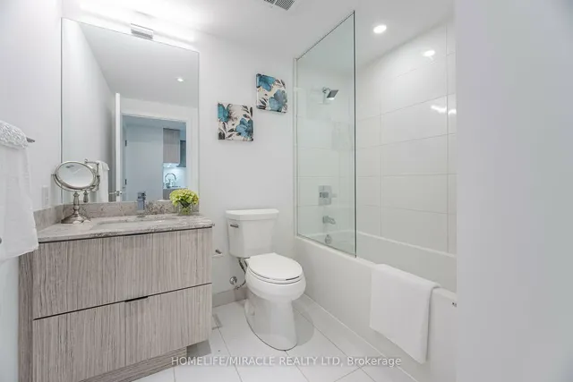 Additional property image - 395 Bloor St Unit 2110
