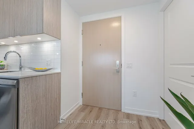 Additional property image - 395 Bloor St Unit 2110