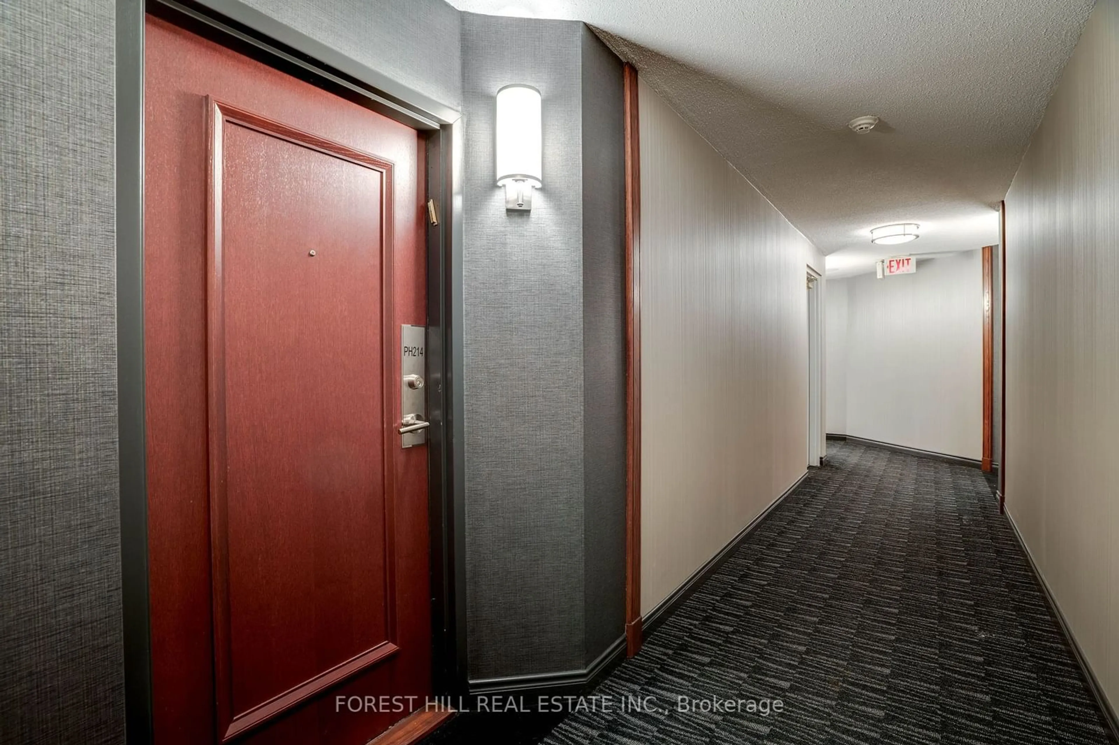 Indoor foyer for 1121 Steeles Ave #PH214, Toronto Ontario M2R 3W7