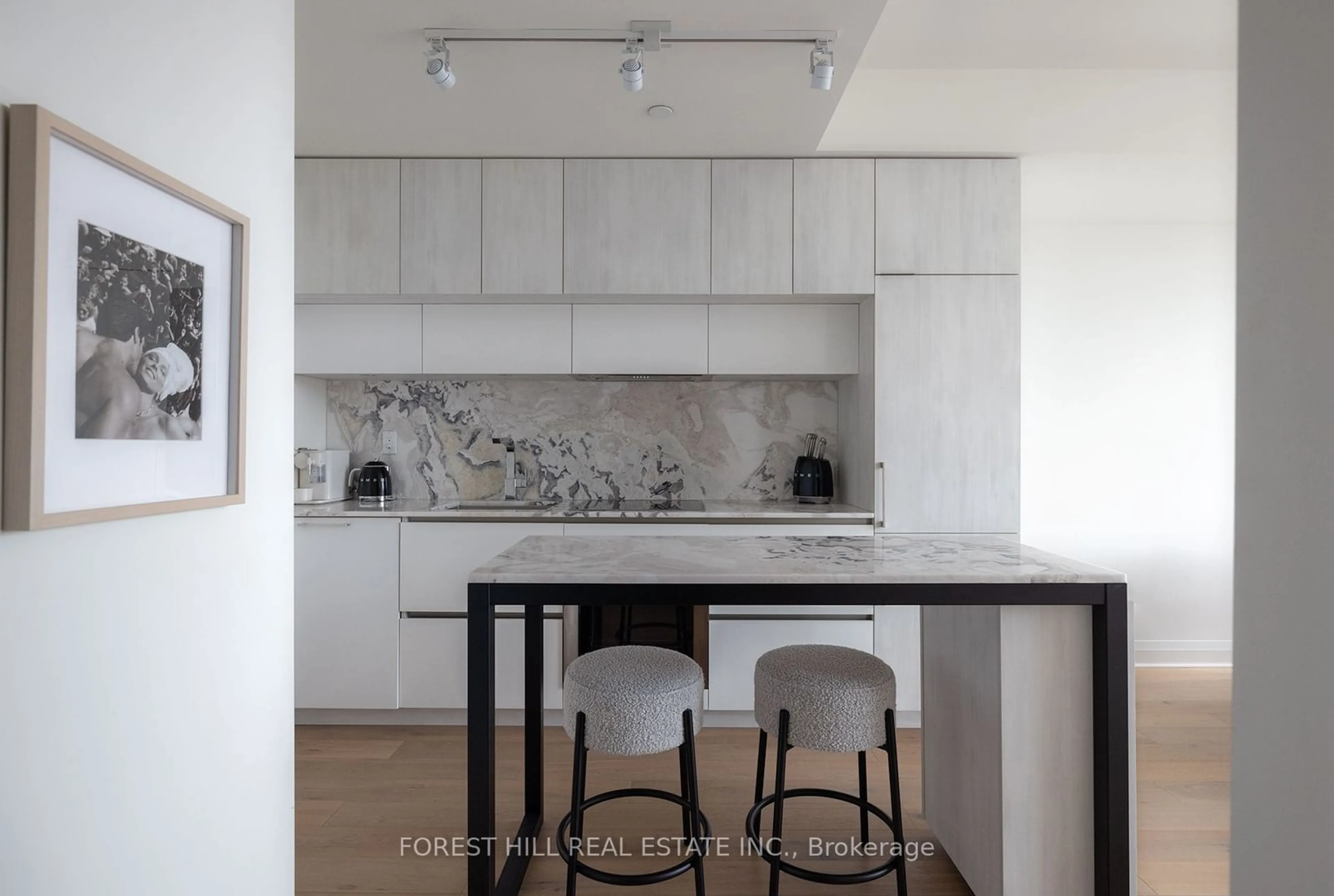 Contemporary kitchen, ceramic/tile floor for 151 Avenue Rd #510, Toronto Ontario M5R 0B8