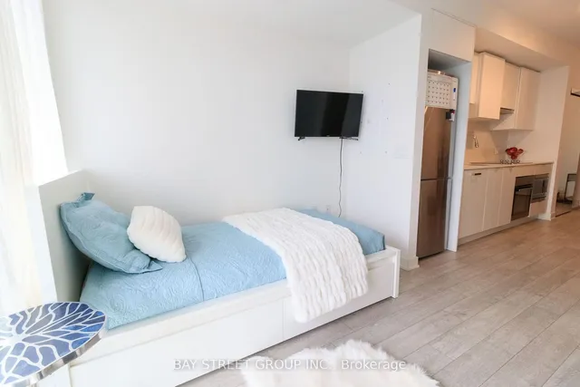 Additional property image - 195 Redpath Ave Unit 2807