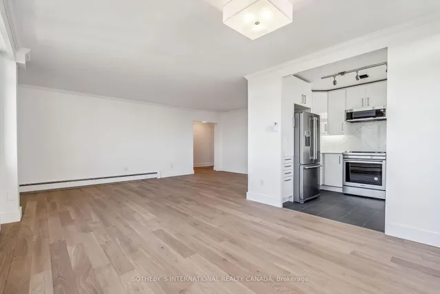 Additional property image - 581 Avenue Rd Unit 1005