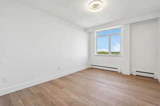 Additional property image - 581 Avenue Rd Unit 1005