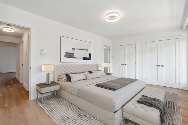 Additional property image - 581 Avenue Rd Unit 1005