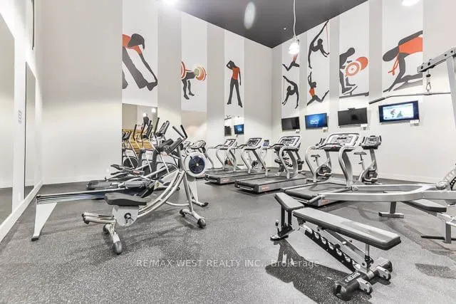 Additional property image - 1030 King St