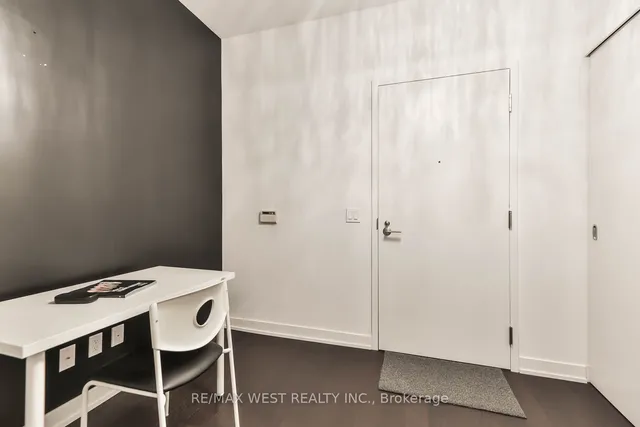 Additional property image - 1030 King St