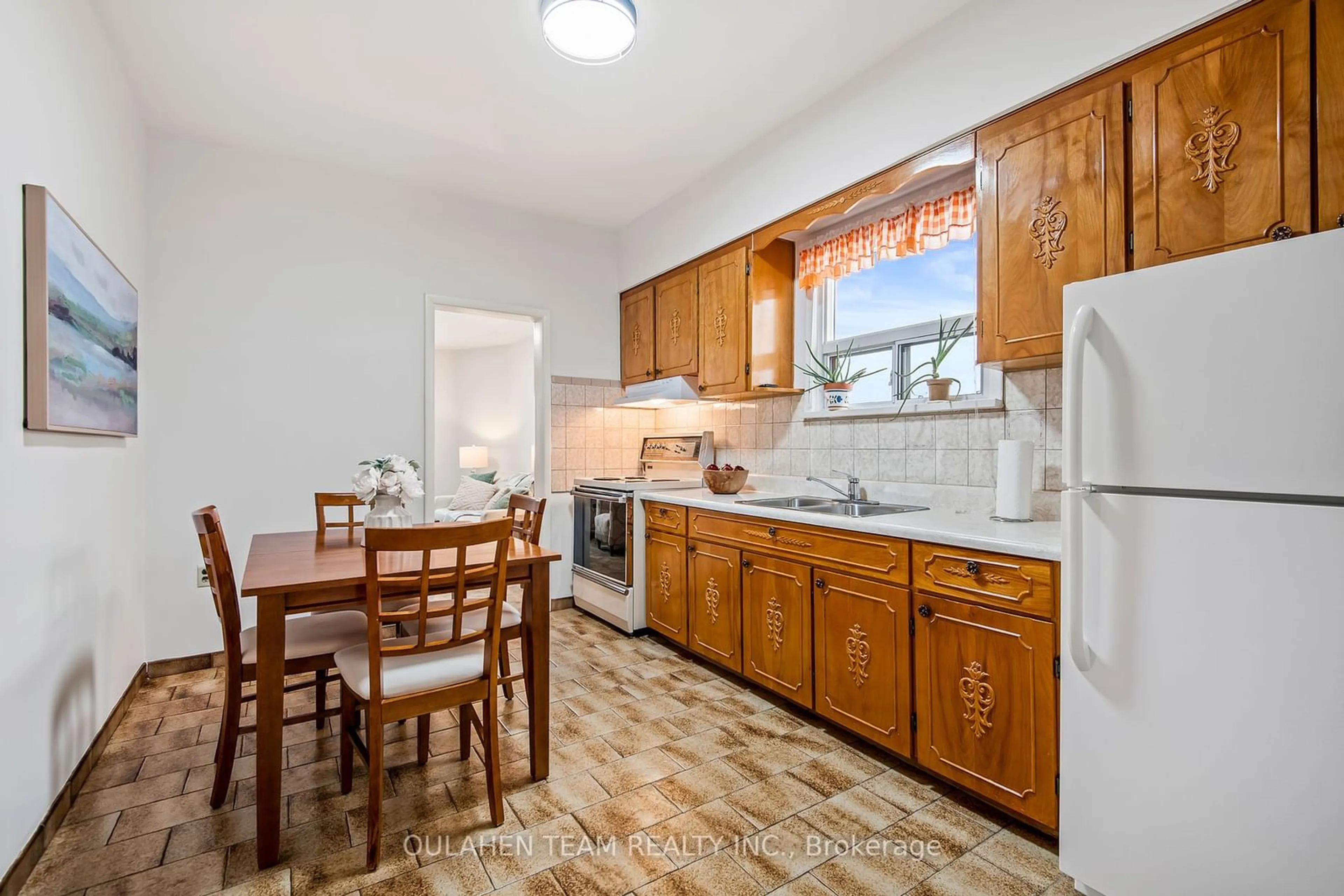 Standard kitchen, unknown for 225 Robina Ave, Toronto Ontario M6C 3Y9