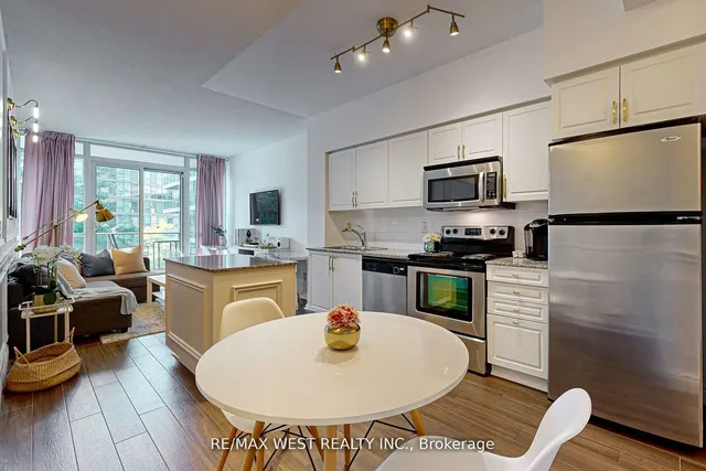 Additional property image - 209 Fort York Blvd Unit 355
