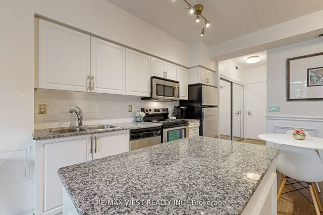 Additional property image - 209 Fort York Blvd Unit 355
