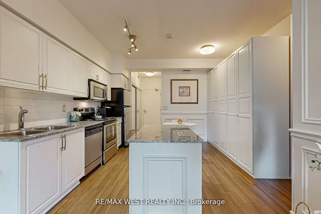 Additional property image - 209 Fort York Blvd Unit 355