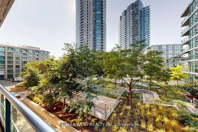 Additional property image - 209 Fort York Blvd Unit 355