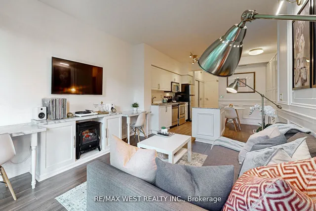 Additional property image - 209 Fort York Blvd Unit 355