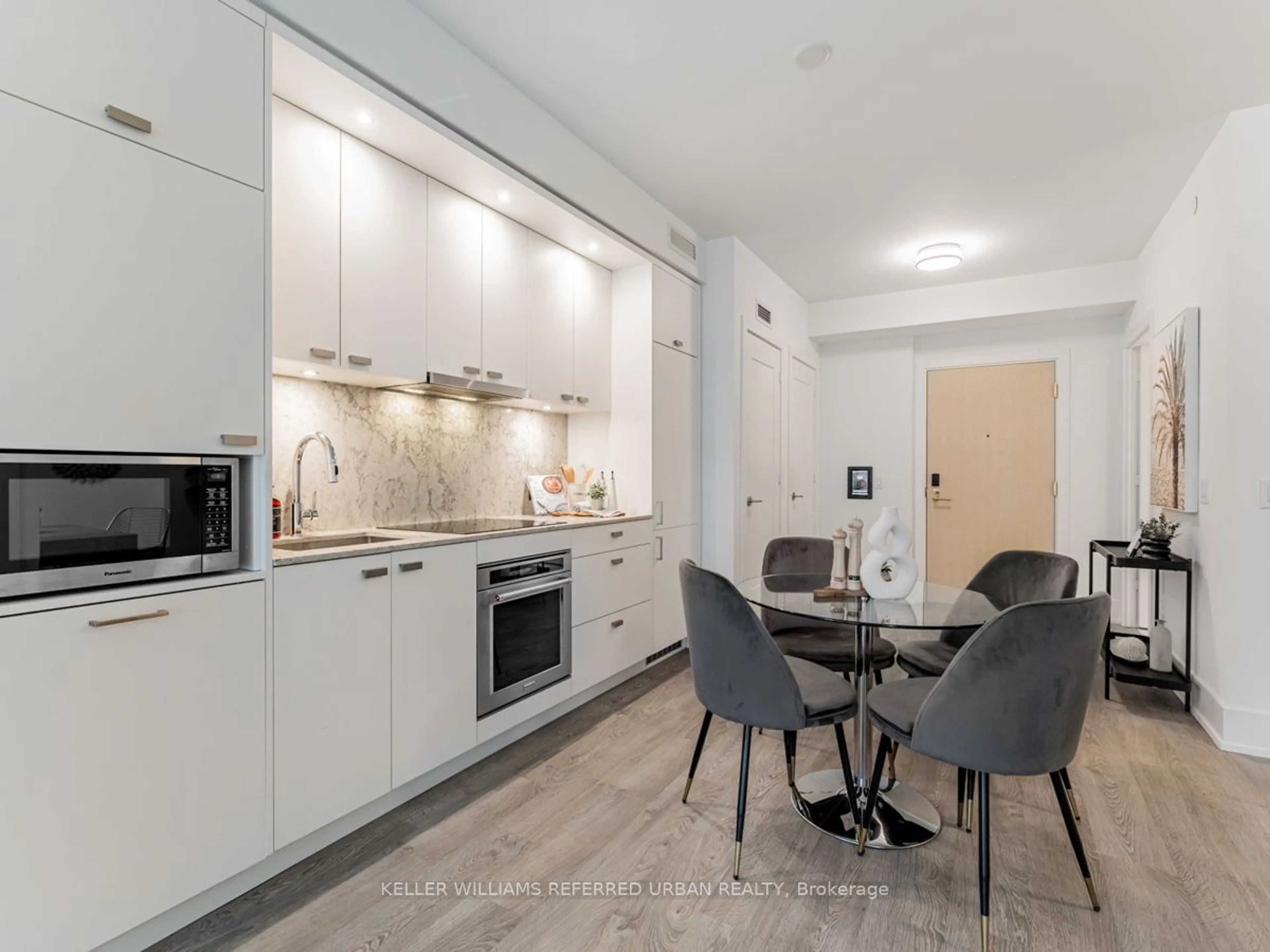 Open concept kitchen, unknown for 480 Front St #1009, Toronto Ontario M5V 0V5