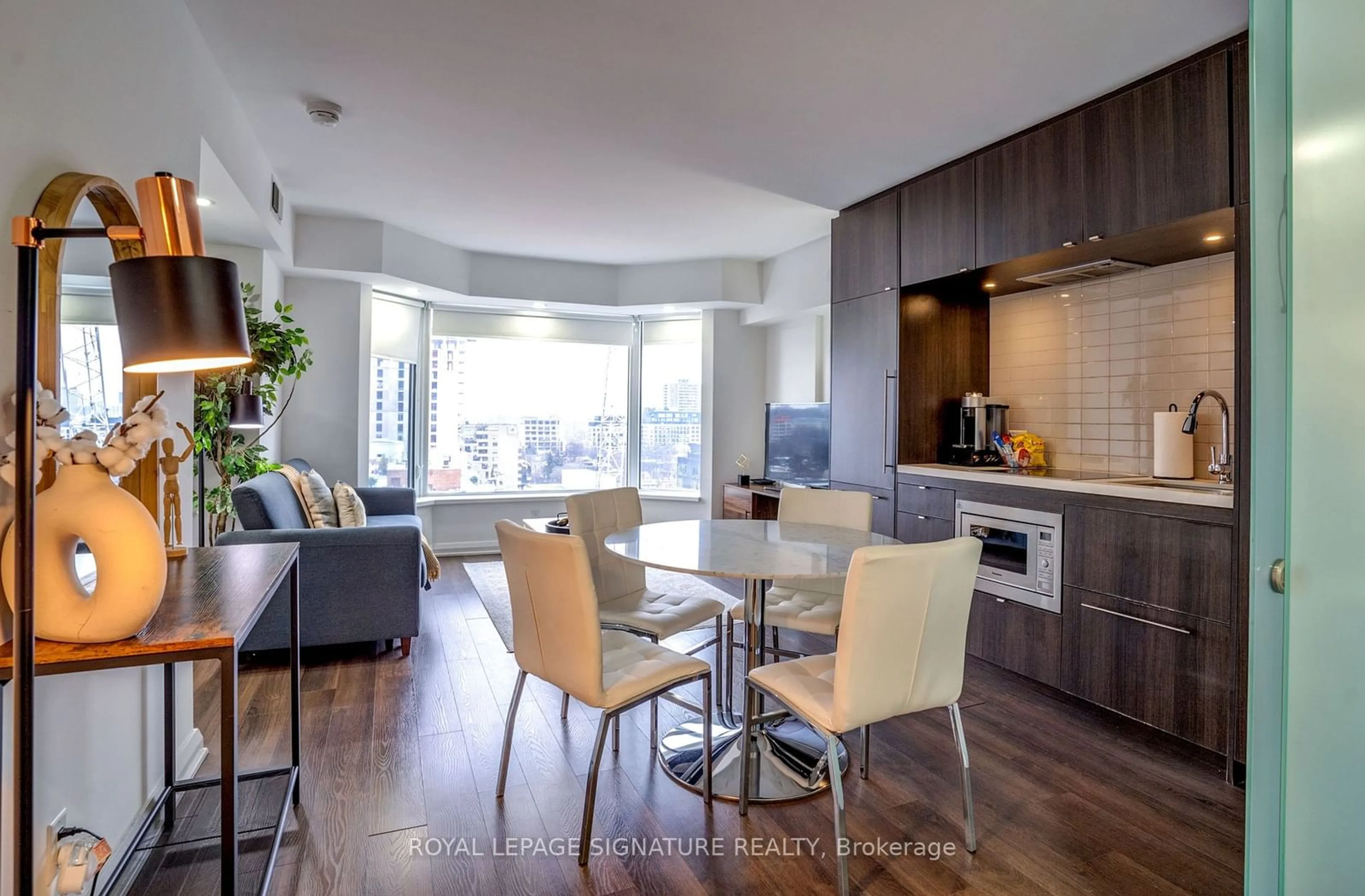 Open concept kitchen, wood/laminate floor for 155 Yorkville Ave #1218, Toronto Ontario M5R 0B4