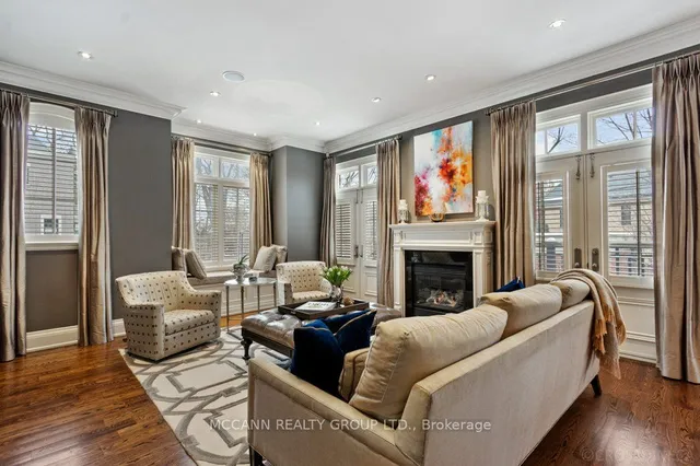 Additional property image - 21 De Vere Gdns