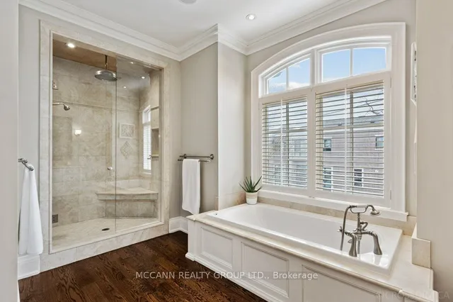 Additional property image - 21 De Vere Gdns