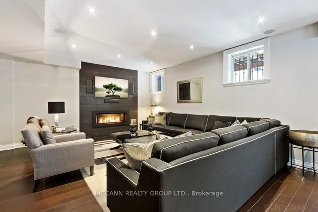 Additional property image - 21 De Vere Gdns