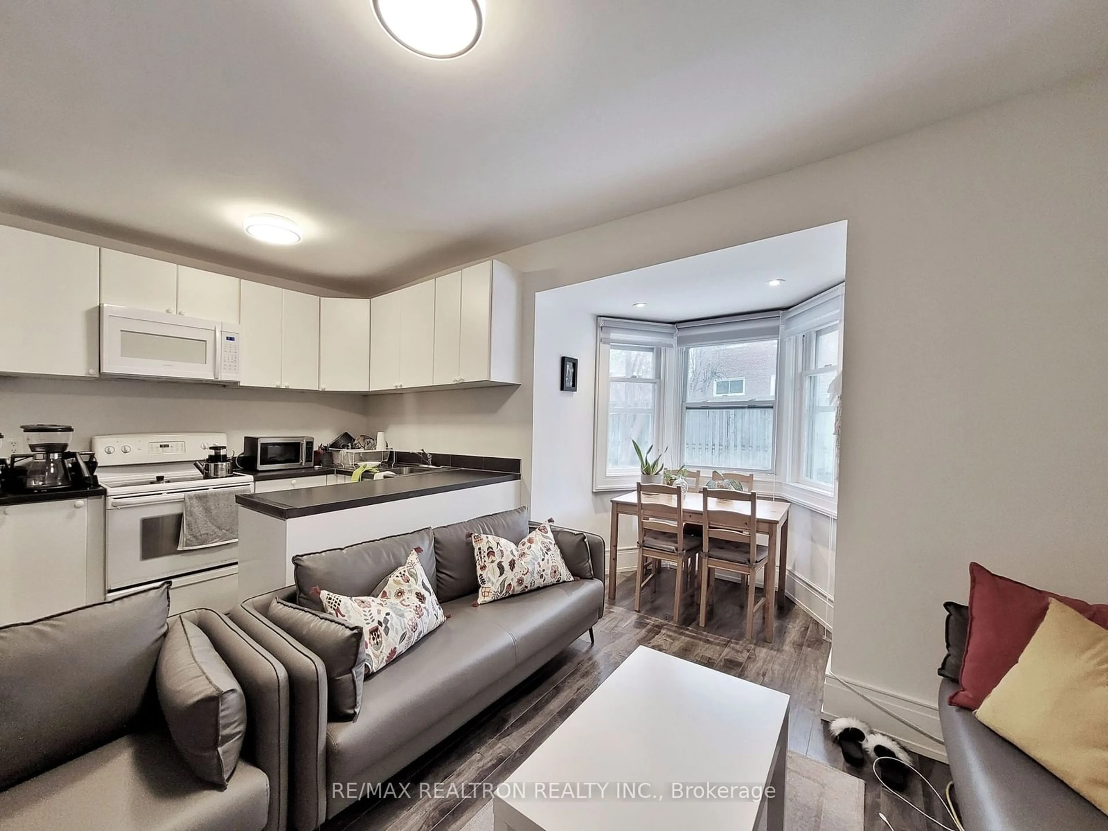 Open concept kitchen, unknown for 185 Steeles Ave, Toronto Ontario M2M 3Y6