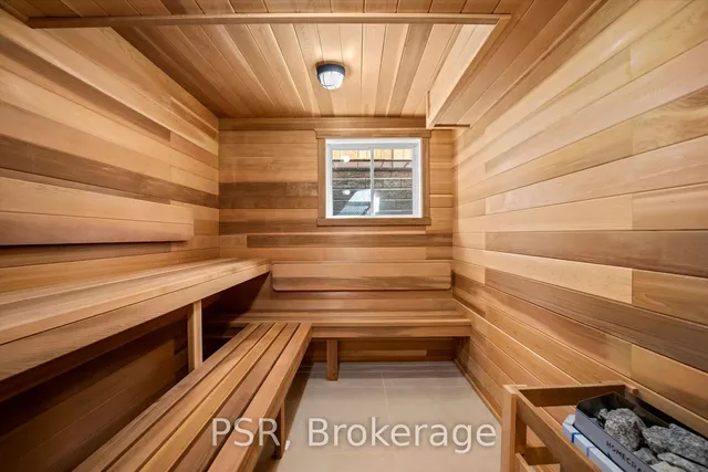 Additional property image - 230 Dunvegan Rd