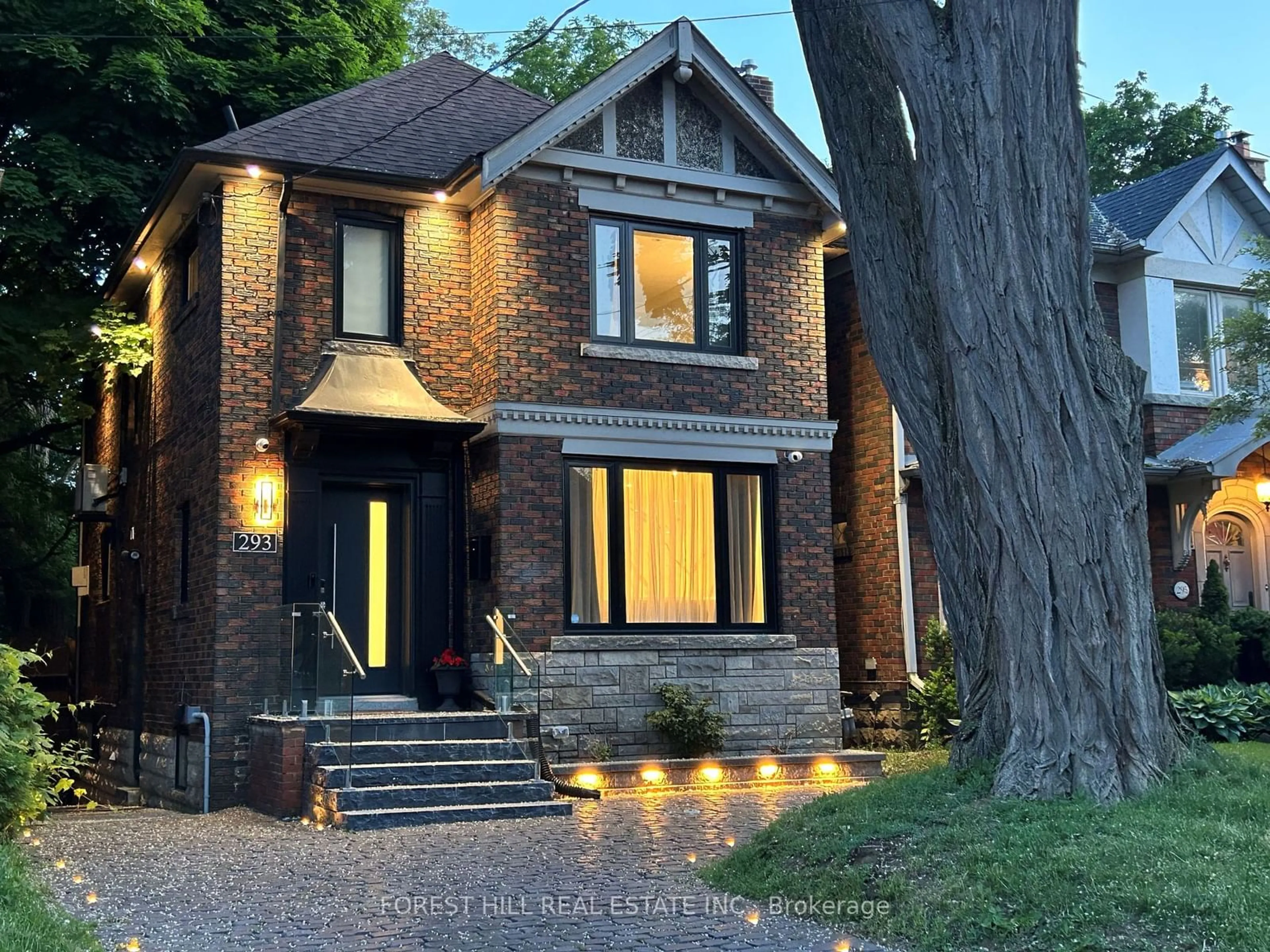 Home with brick exterior material, street for 293 Chaplin Cres, Toronto Ontario M5P 1B1