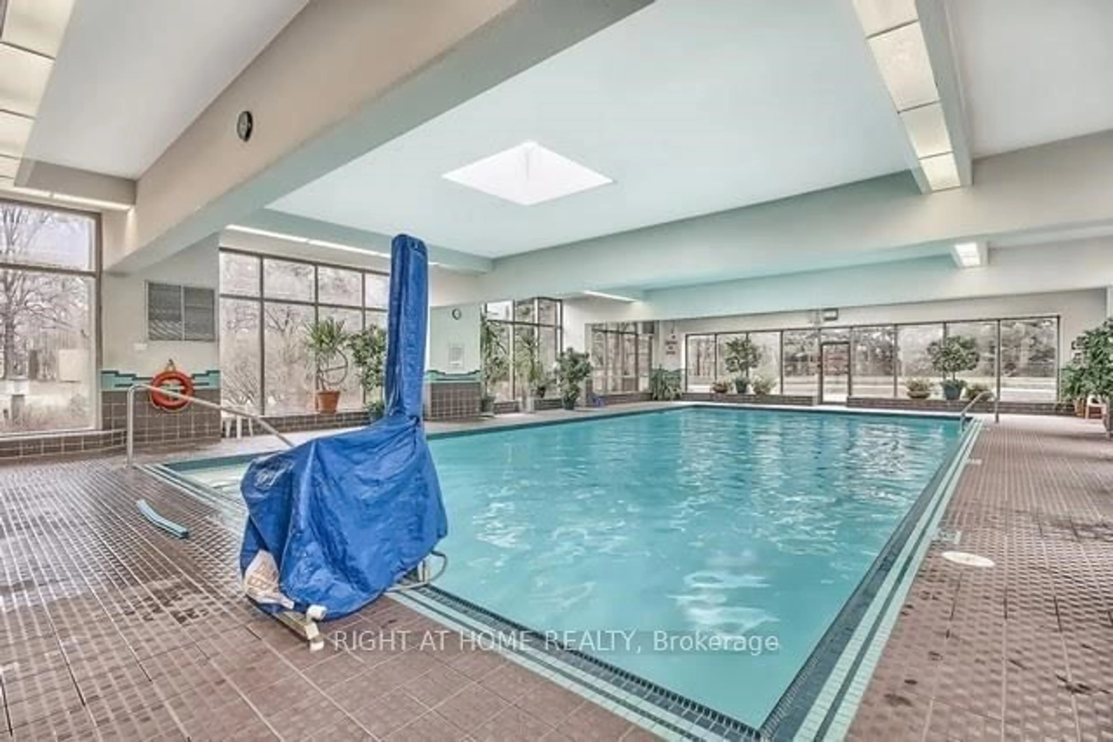 Pool for 10 Torresdale Ave #1006, Toronto Ontario M2R 3V8