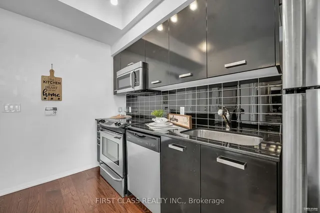 Additional property image - 832 Bay St Unit 4609