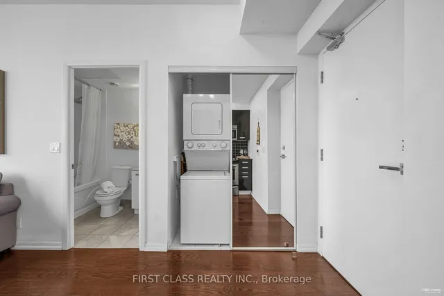 Additional property image - 832 Bay St Unit 4609