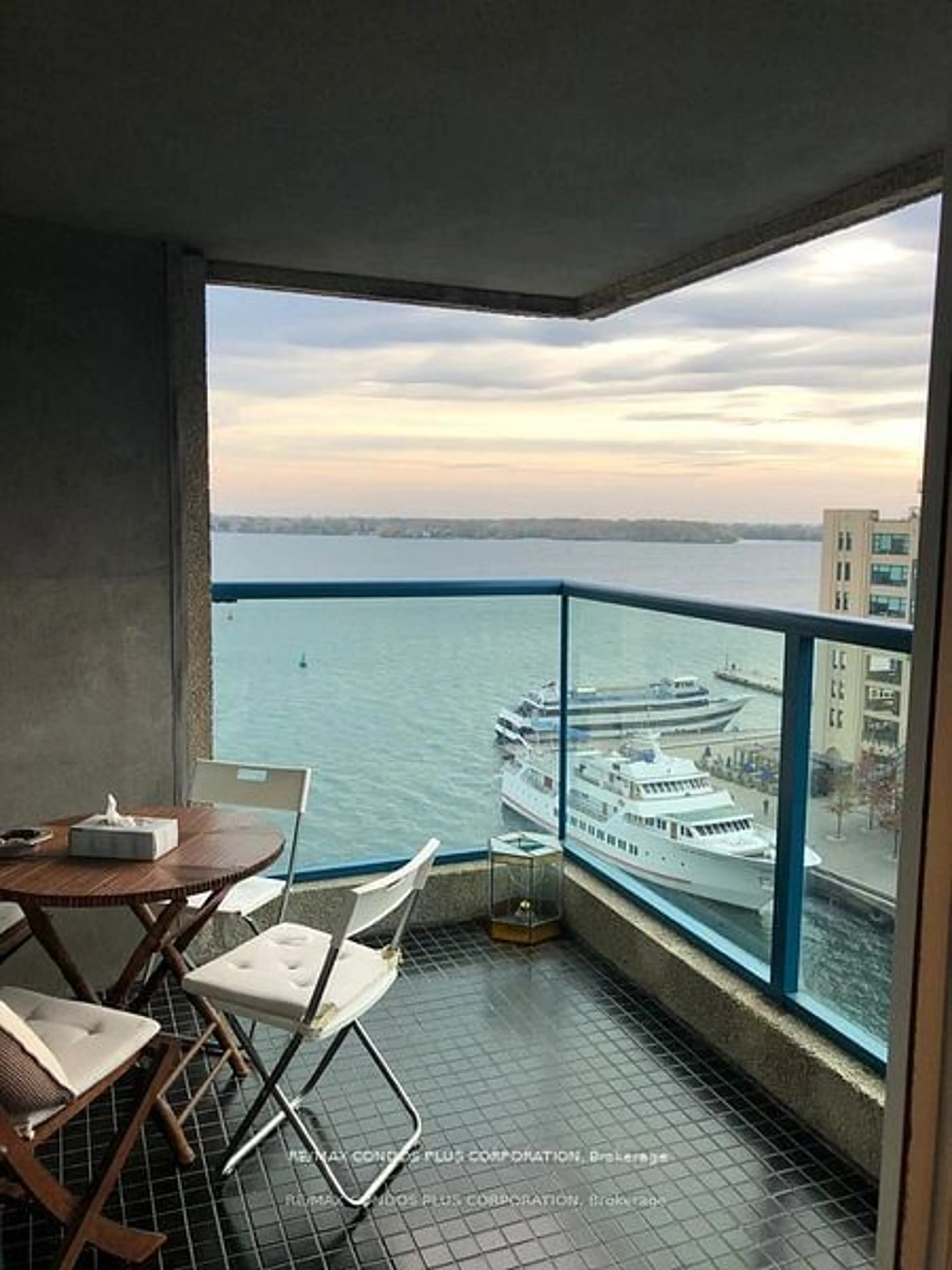 Balcony in the apartment, water/lake/river/ocean view for 99 Harbour Sq #1211, Toronto Ontario M5J 2H2