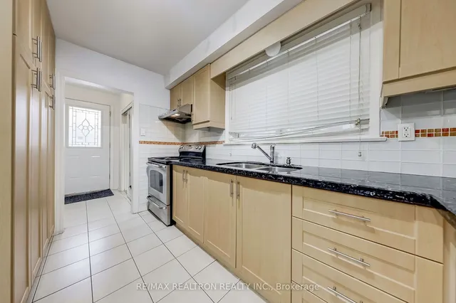 Additional property image - 365 Hollywood Ave