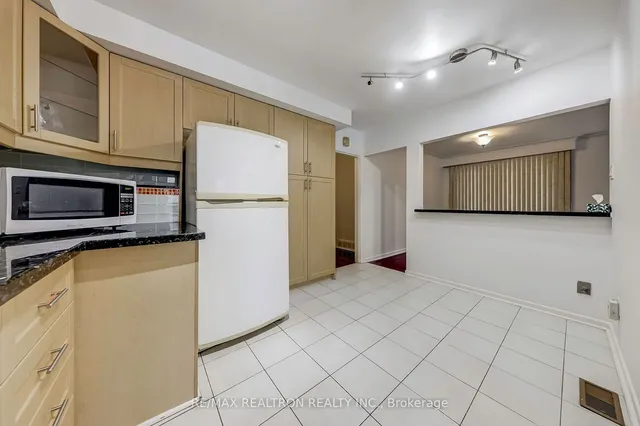Additional property image - 365 Hollywood Ave