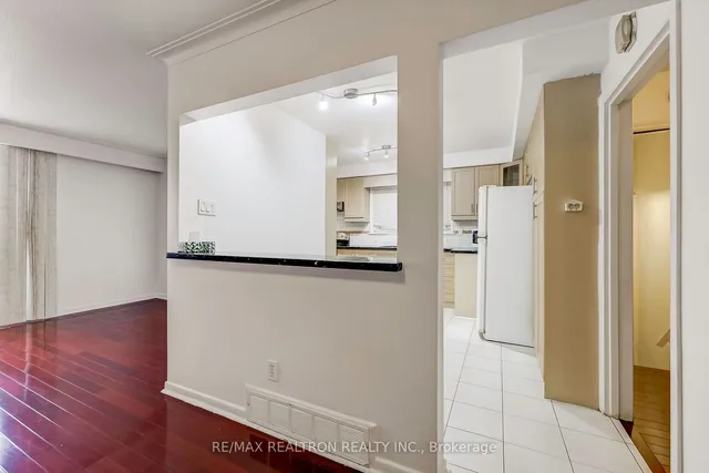 Additional property image - 365 Hollywood Ave