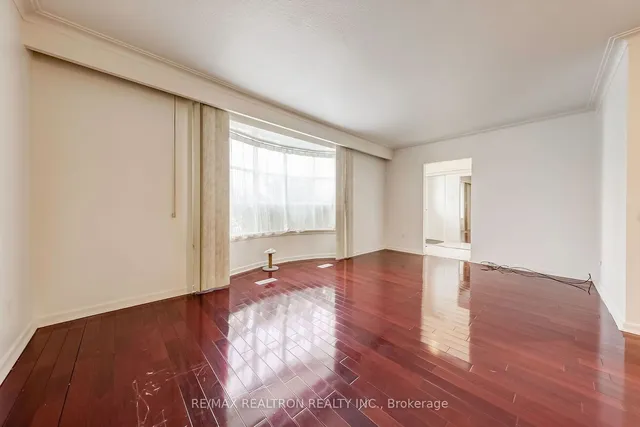 Additional property image - 365 Hollywood Ave