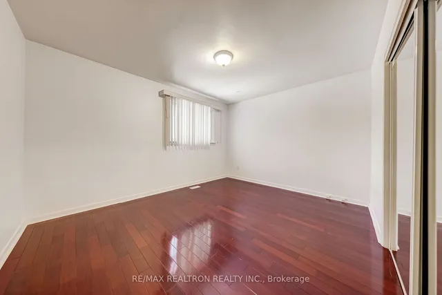 Additional property image - 365 Hollywood Ave