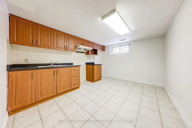Additional property image - 365 Hollywood Ave
