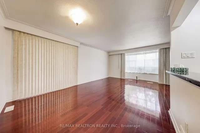 Additional property image - 365 Hollywood Ave
