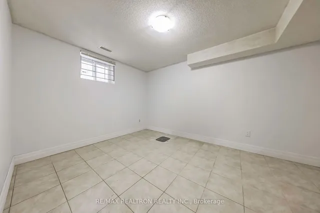 Additional property image - 365 Hollywood Ave