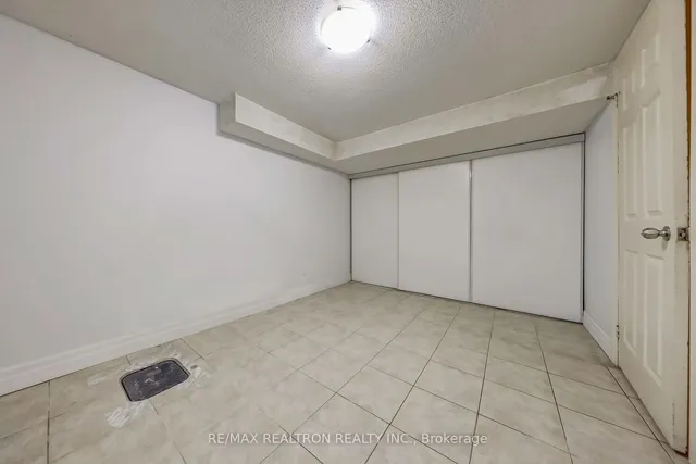 Additional property image - 365 Hollywood Ave