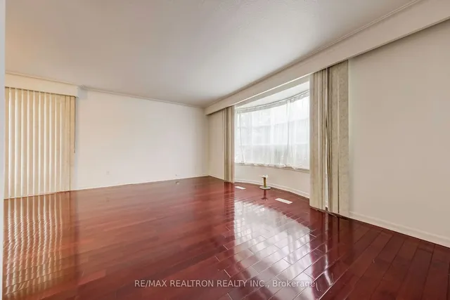 Additional property image - 365 Hollywood Ave